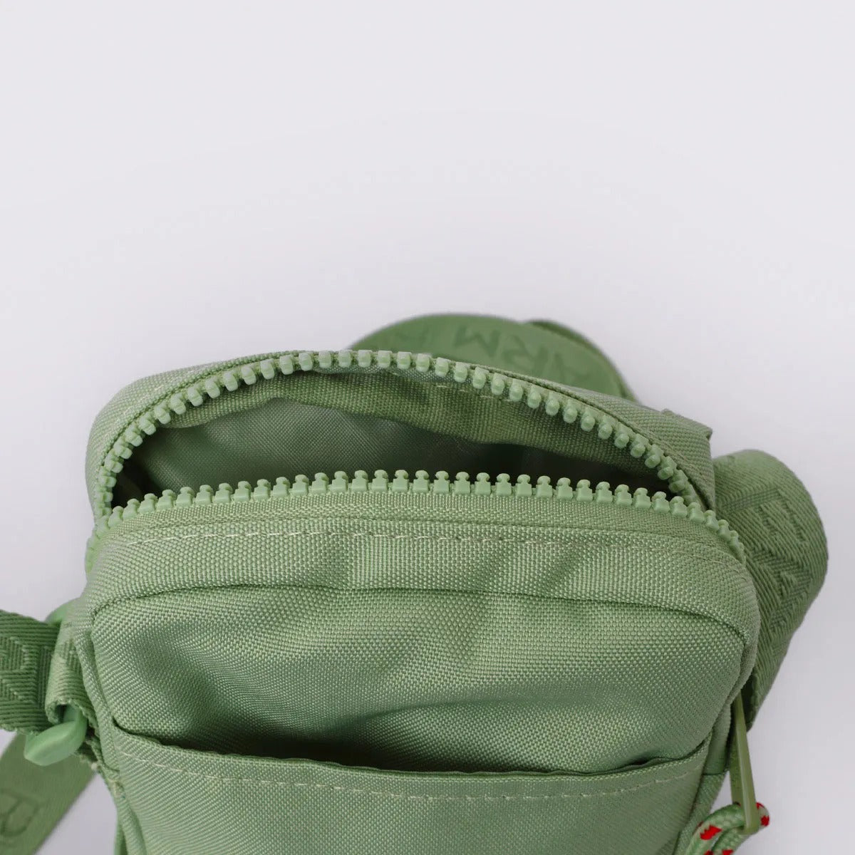 Bolsa Farm Fervo Revoada Tropical