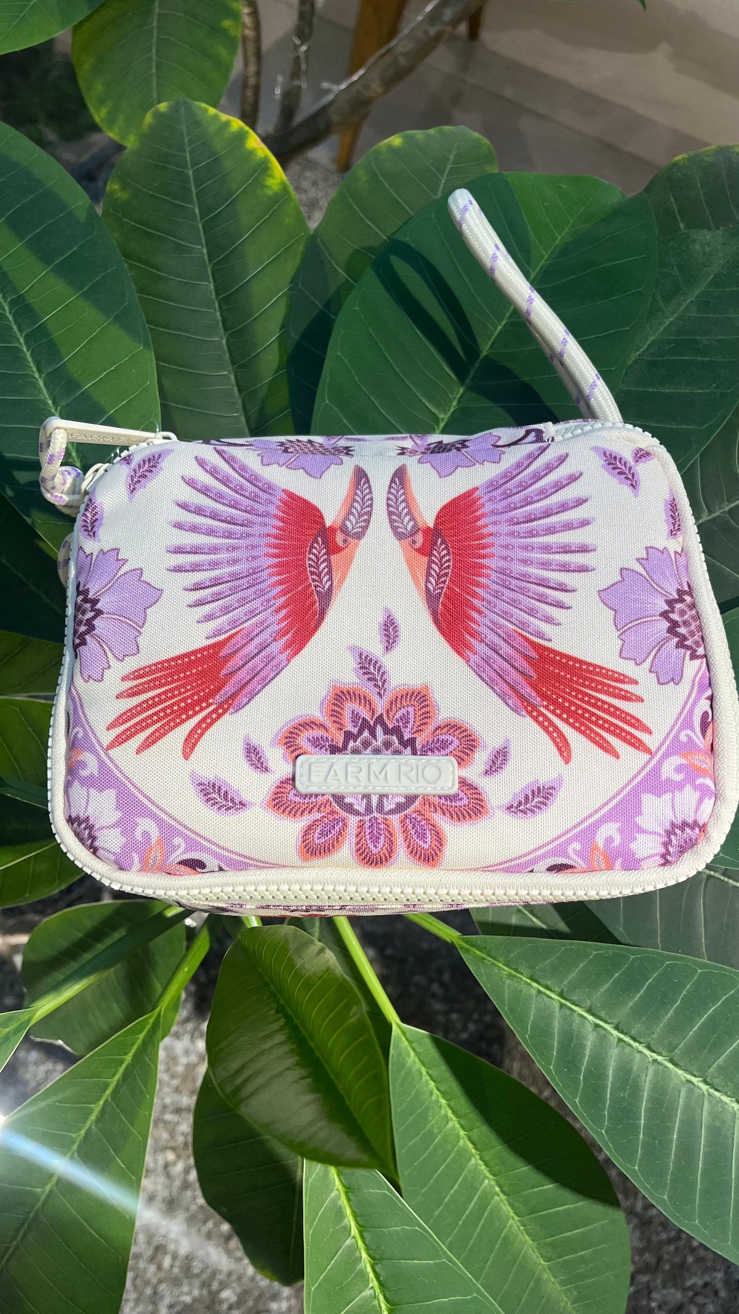 Necessaire Farm Xerô Romance de Tucano