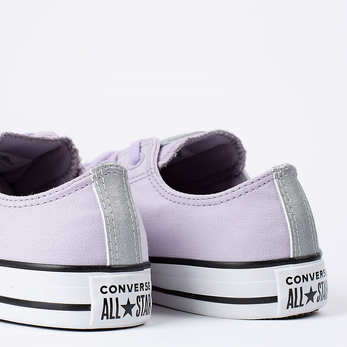 Tênis Converse Chuck Taylor All Star Ox Authentic Glam