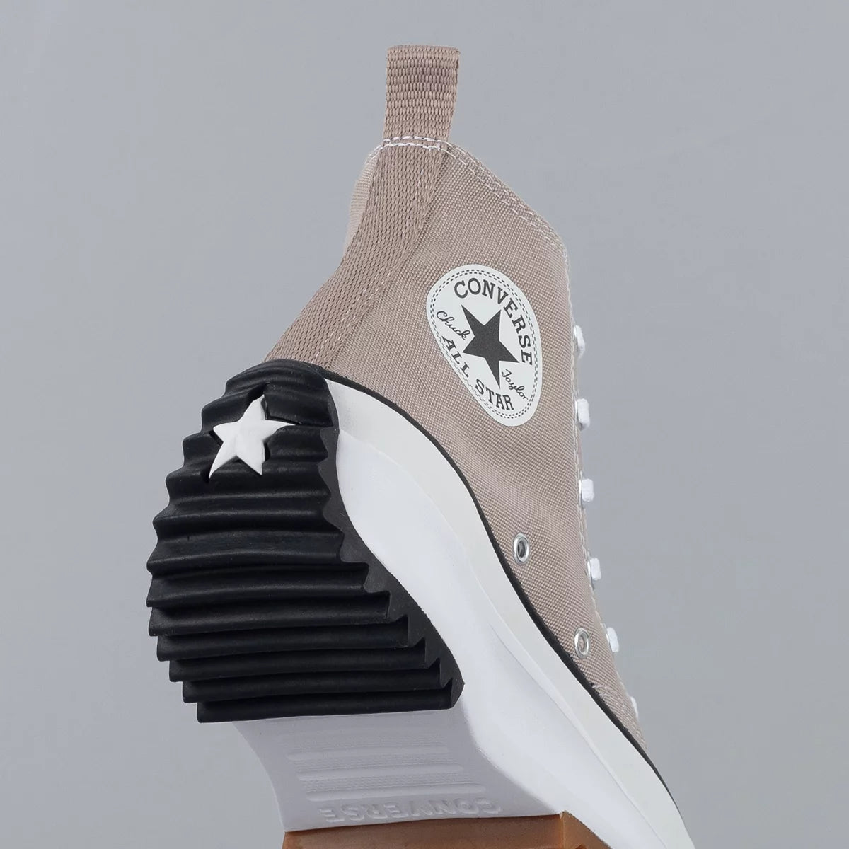 Tênis Converse Run Star Hike Hi Seasonal