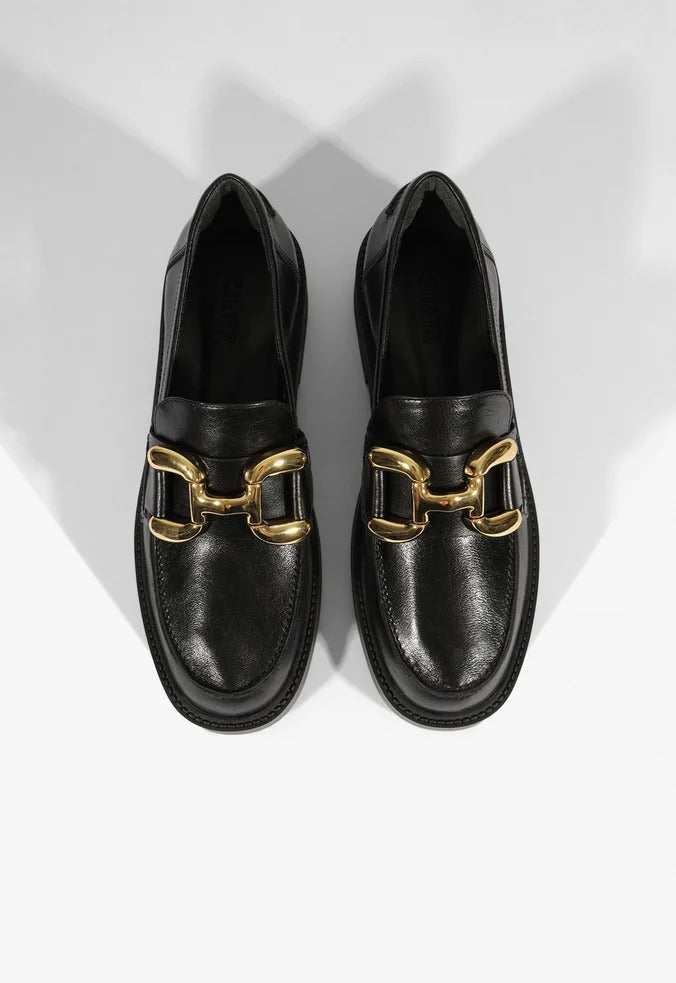 Loafer Schutz Dylan Chain Couro