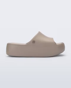 Melissa Free Platform Slide