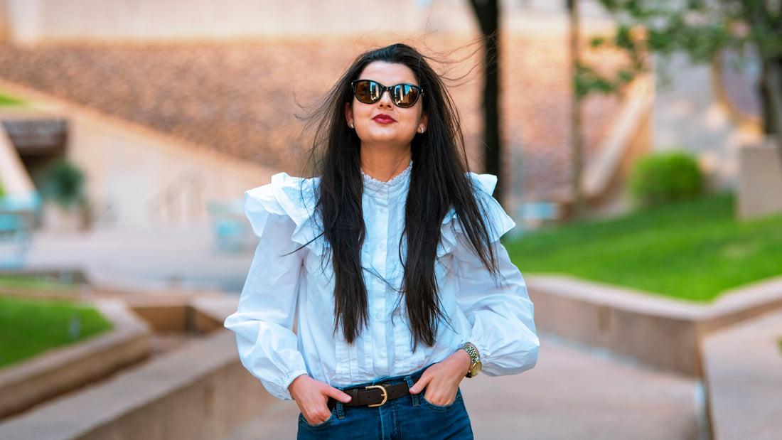 Look feminino com peça de cima em destaque