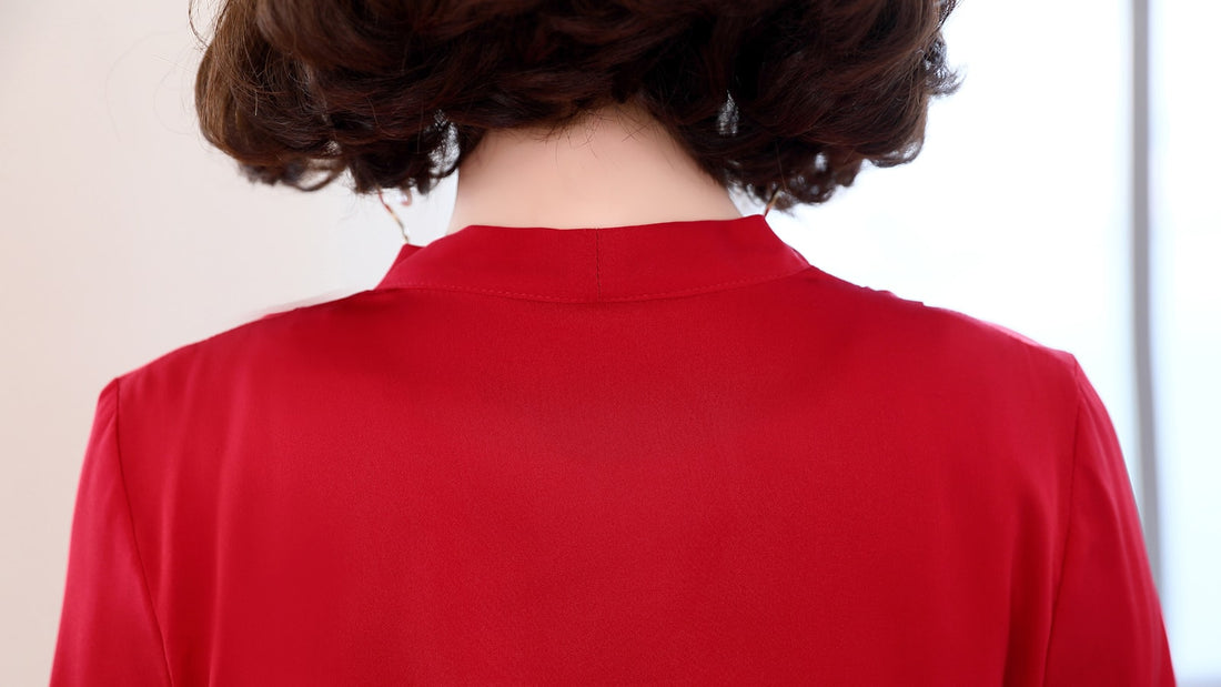 Look feminino com peça de cima em destaque