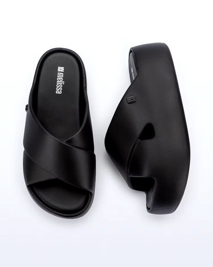 Melissa Free Cross