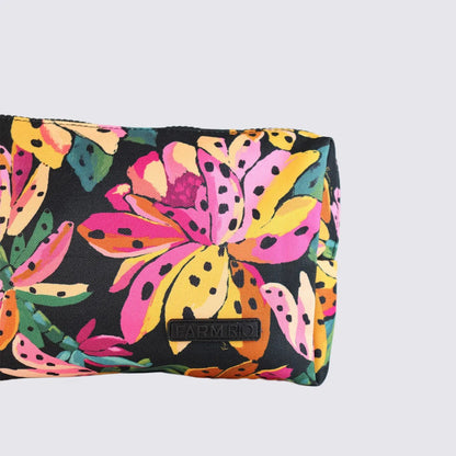 Necessaire Farm Ora Bolas M Flor de Banana — foto 2