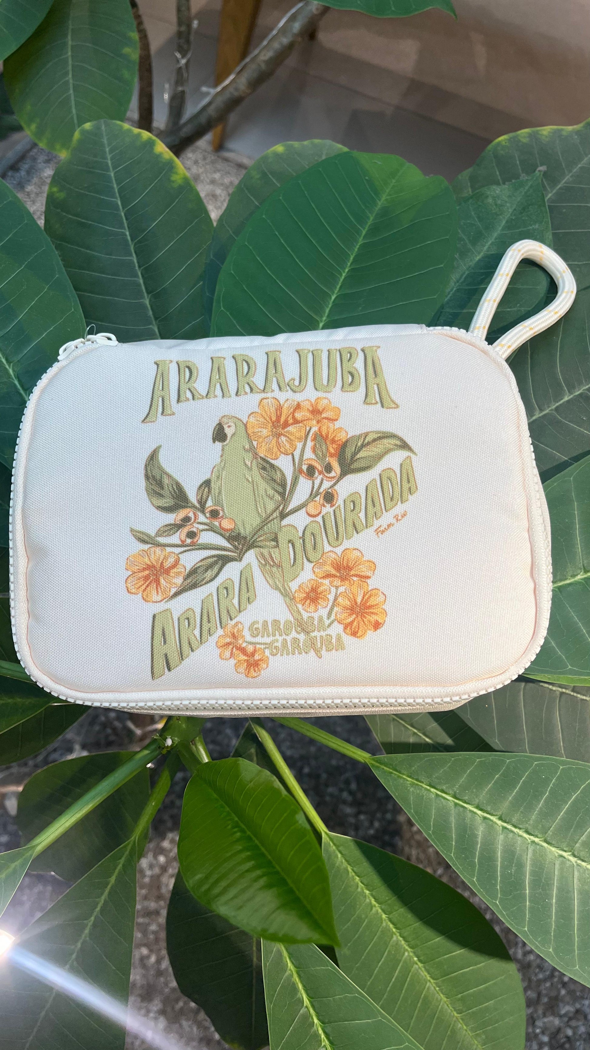 Necessaire Farm Xerô Floral Ararajuba